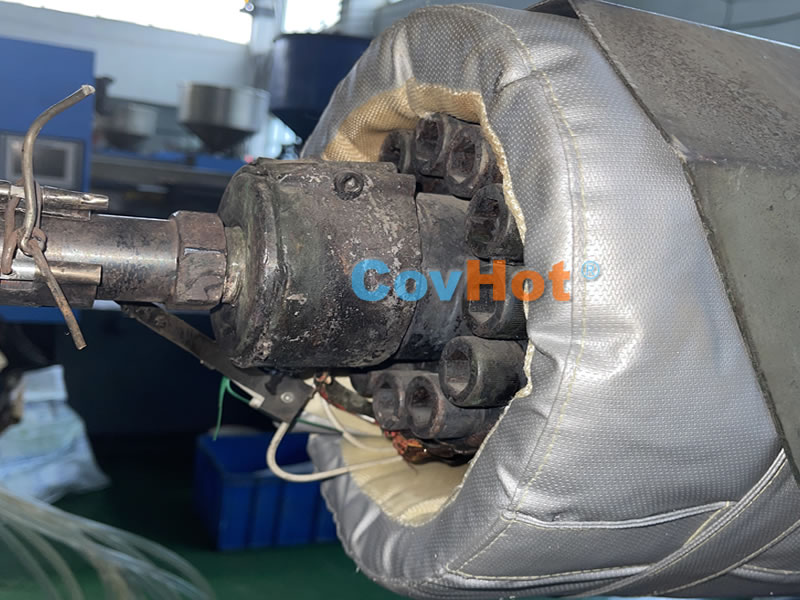 <a href=http://www.fyxl.com.cn/e/tags/?tagname=%E6%B3%A8%E5%A1%91%E6%9C%BA%E4%BF%9D%E6%B8%A9 target=_blank class=infotextkey>注塑機保溫</a>,炮筒<a href=http://www.fyxl.com.cn/e/tags/?tagname=%E4%BF%9D%E6%B8%A9%E5%A5%97 target=_blank class=infotextkey>保溫套</a>,方便檢修